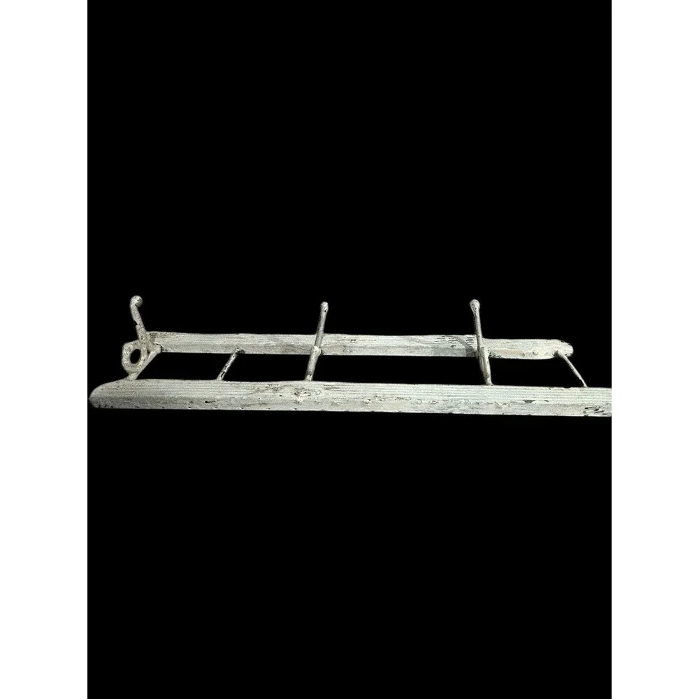 Vtg Painted Wood Rail & 3 Metal Swivel Hooks Wall Mounted Hanging Hat Coat Rack